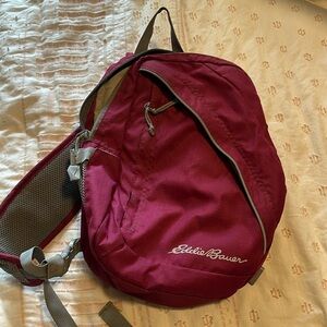 Eddie Bauer sling pack